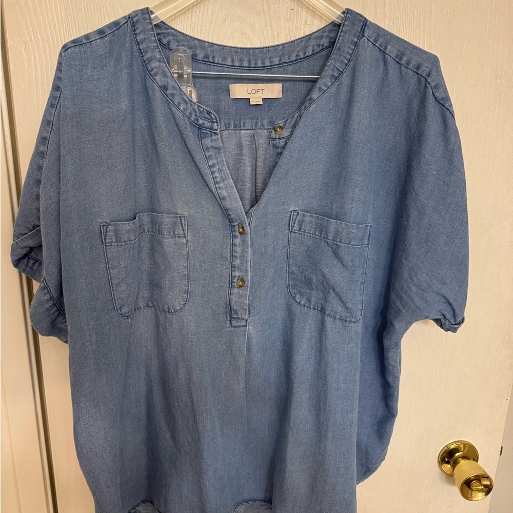 LOFT Women's Blue Chambray Top